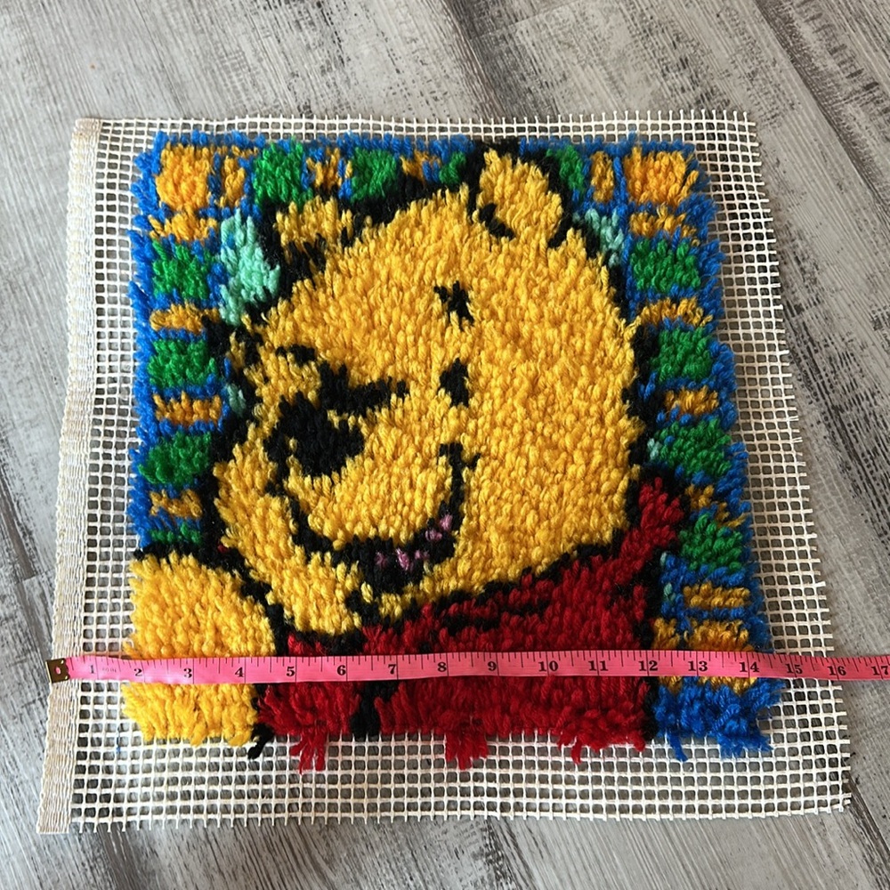 Winnie-The-Pooh Vintage Latch Hook - Picture 4 of 4
